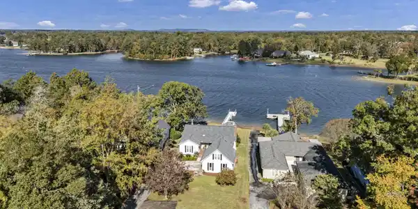 132 Killian Point Circle
