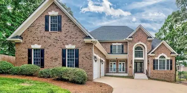2016 Amicks Ferry Road