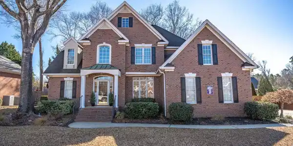 304 Emerald Oaks Way