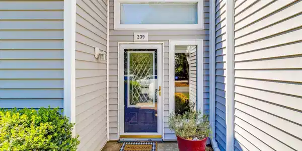 239 Mariners Row