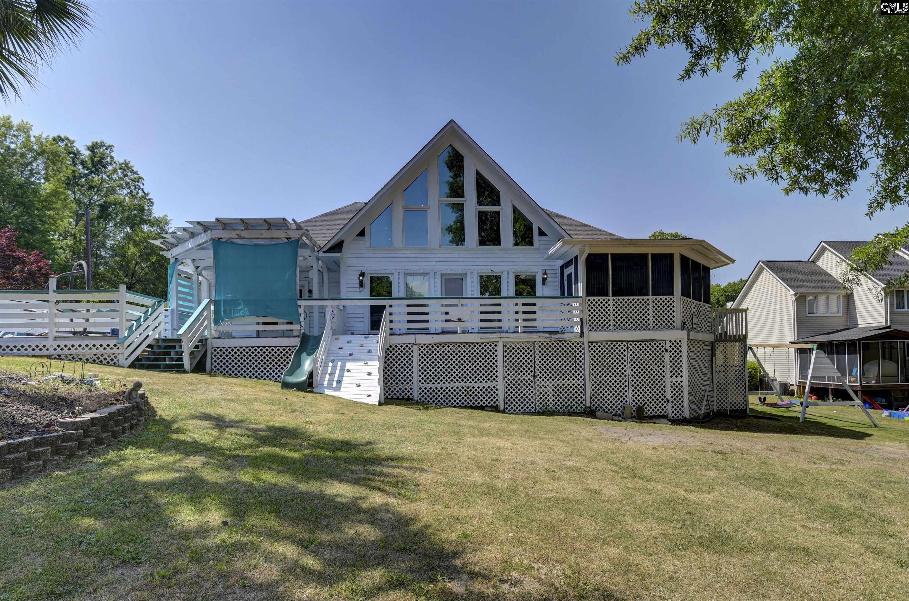 Image 2: Gorgeous Windows and Covered, Uncovered and Enclosed Back Decking, Gorgeous Windows and Back Decking