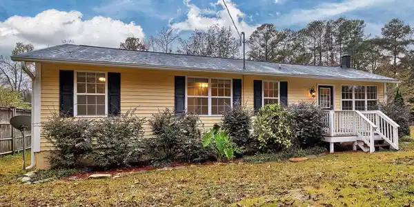 160 Hunter Drive