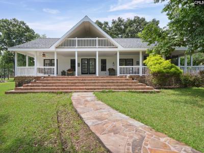 2442 Singleton Point