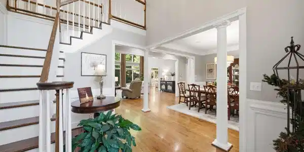 204 Secret Cove Drive