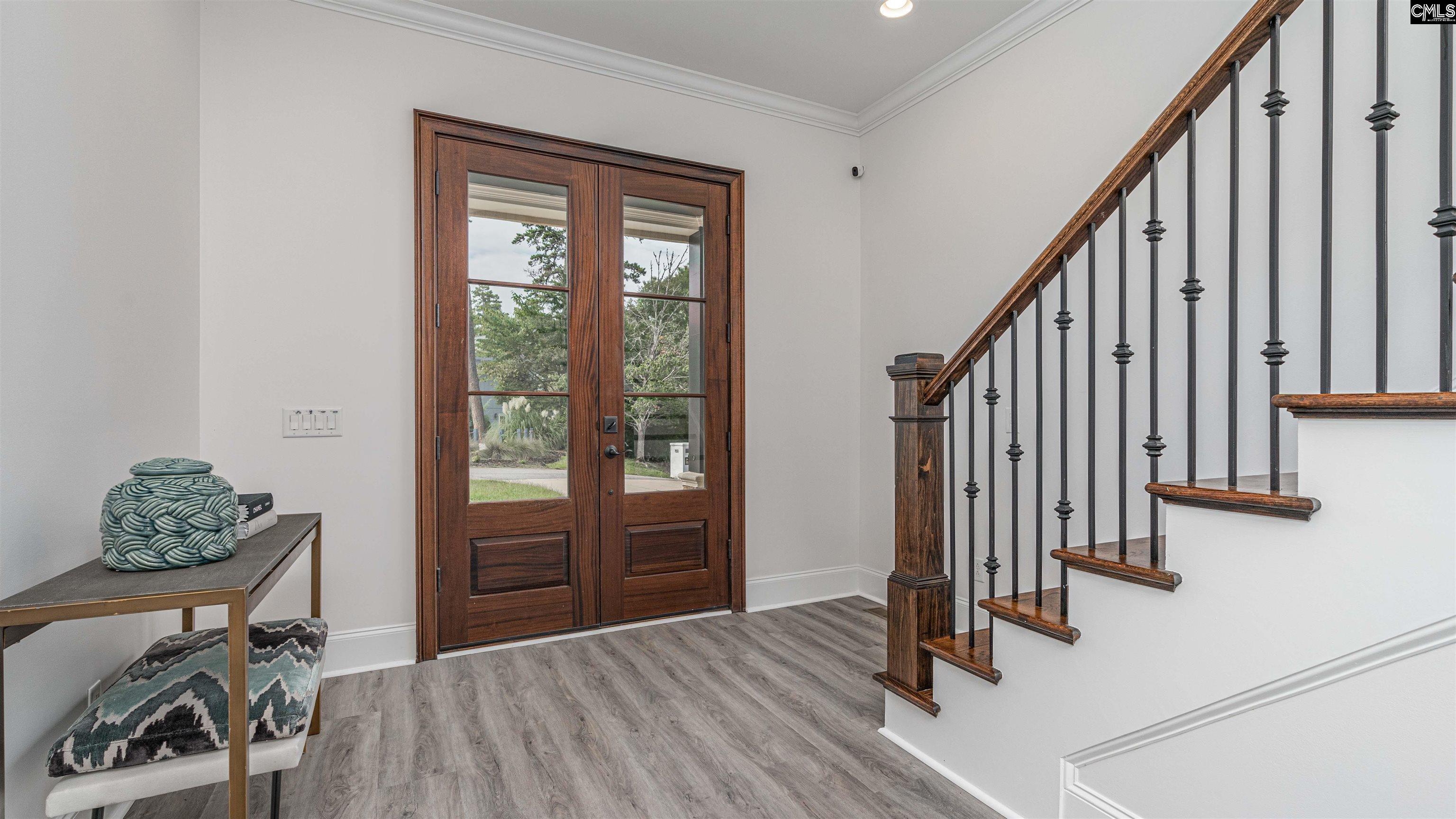 Image 3: EXQUSITE TWO-STORY FOYER