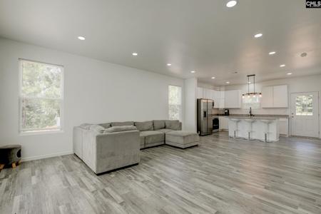 110 Lakeside Drive