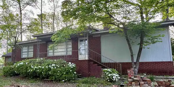 111 Saluda Shores Circle