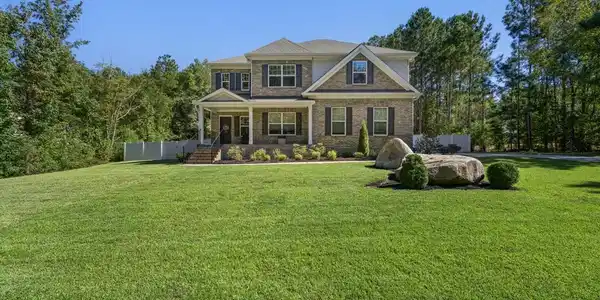 106 Pebble Stone Drive