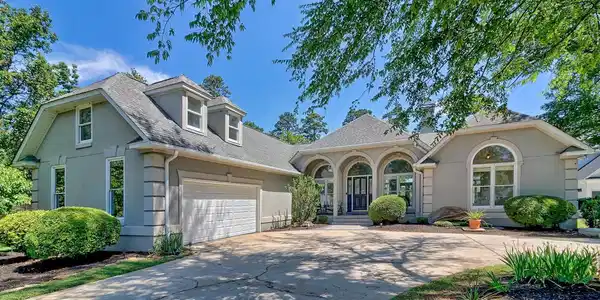 1168 Peninsula Drive