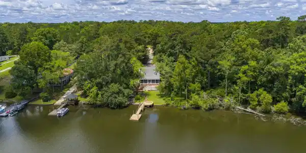 1898 Lakewood Drive
