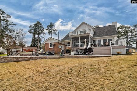 638 E Point Drive E