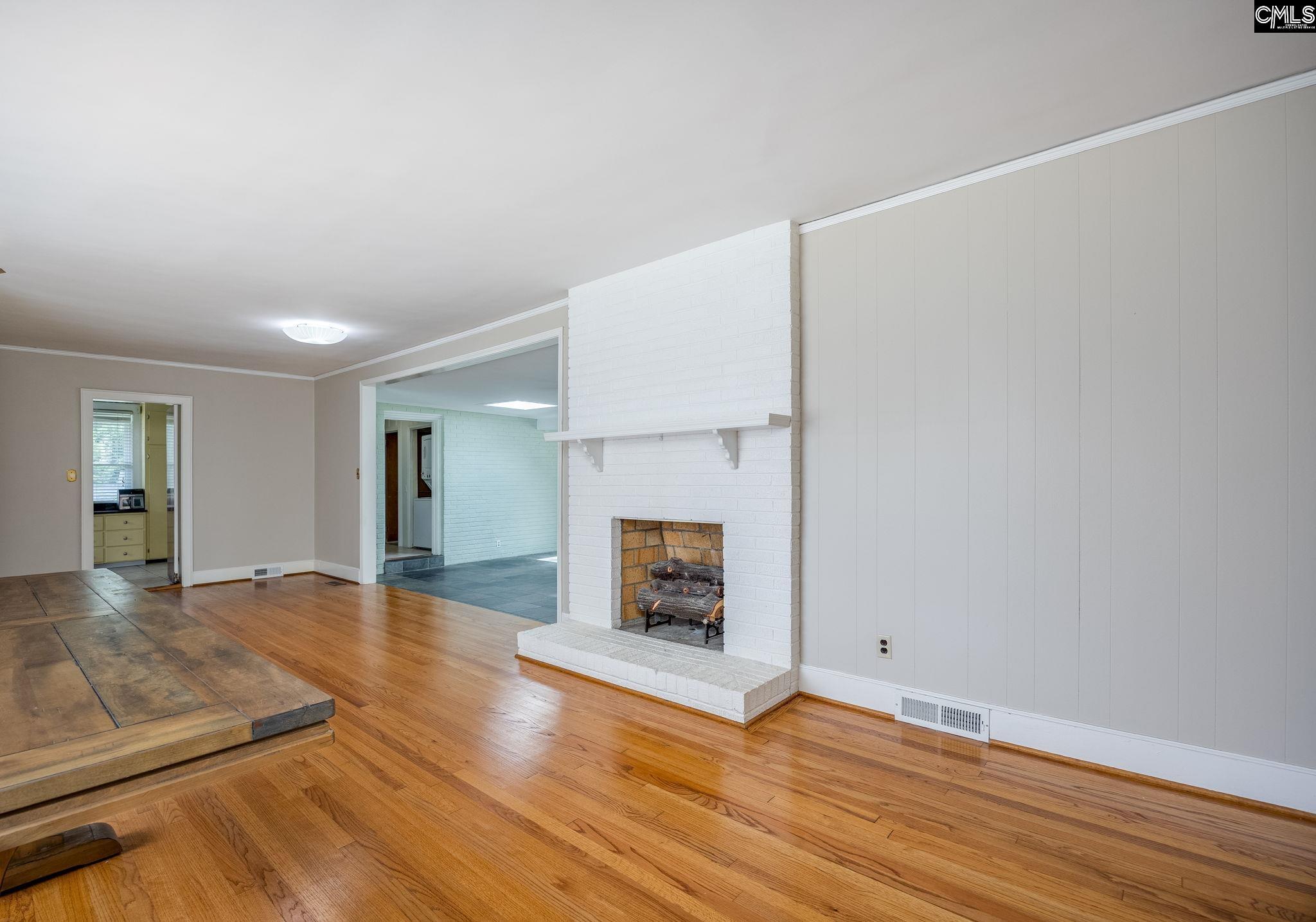 Image 2: Living Room & Dining Area