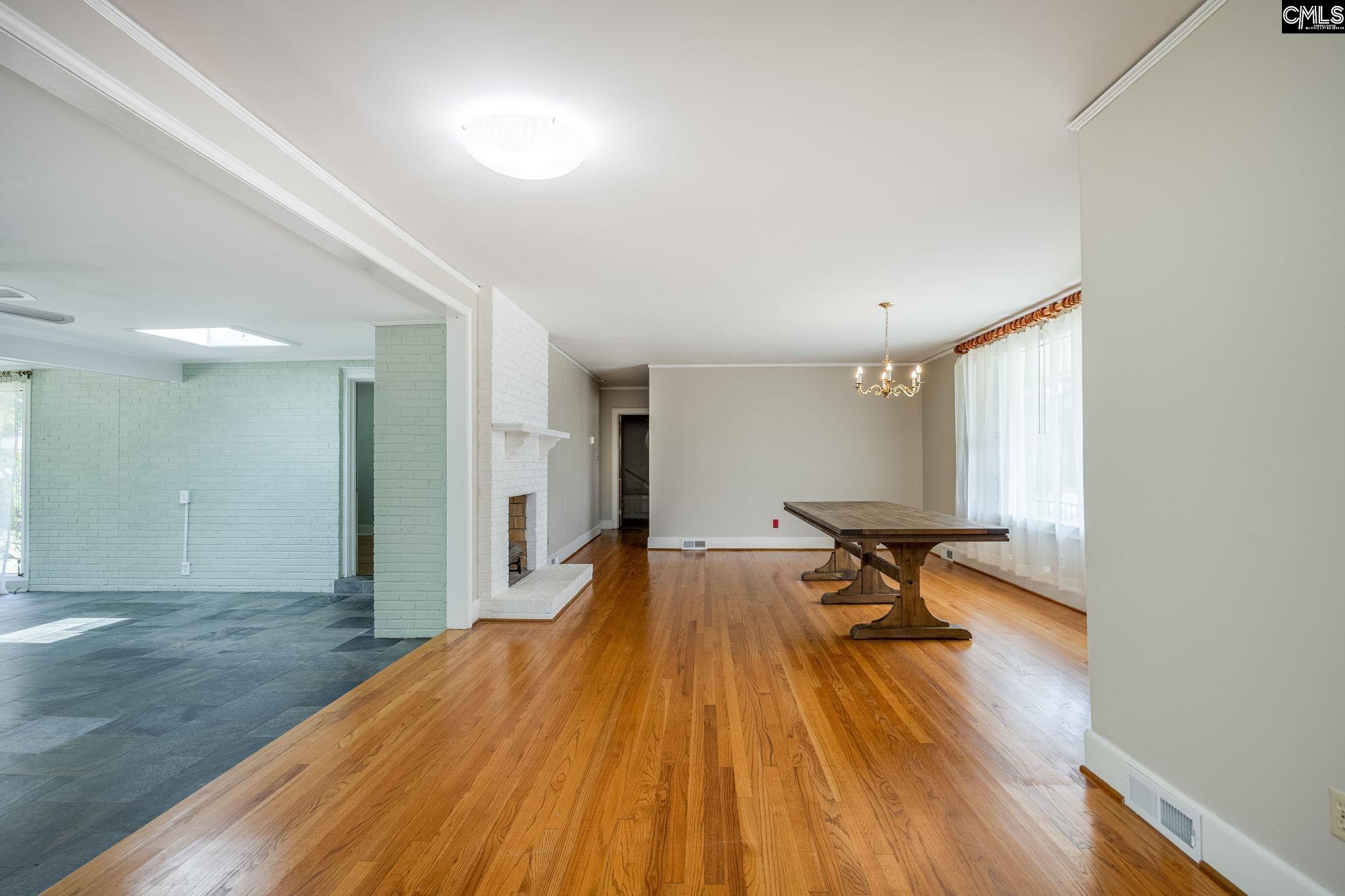 Image 3: Dining Area & Living Room