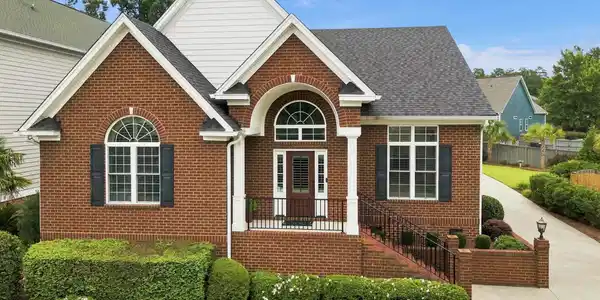 412 Bay Pointe