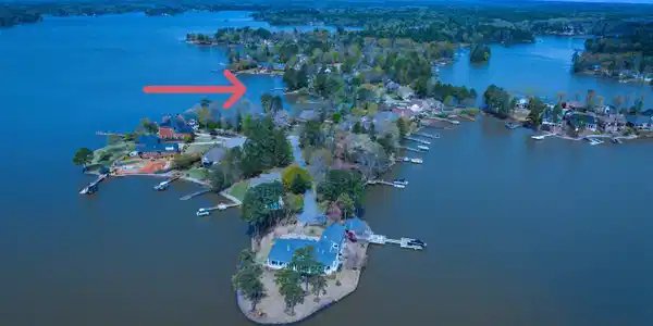 1225 Peninsula Drive