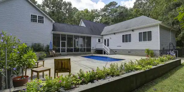 2142 Beechcreek Road