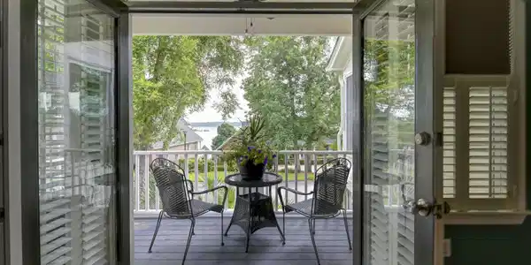 109 Quiet Cove Drive