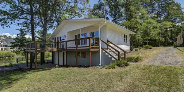 262 Breezy Bay Drive