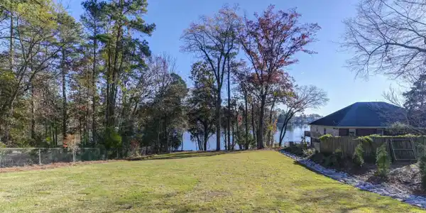546 Windward Lane