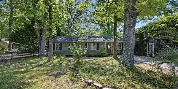 1047 Hilton Point Road