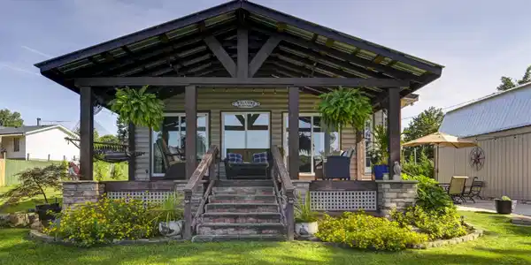 1053 Harvest Road