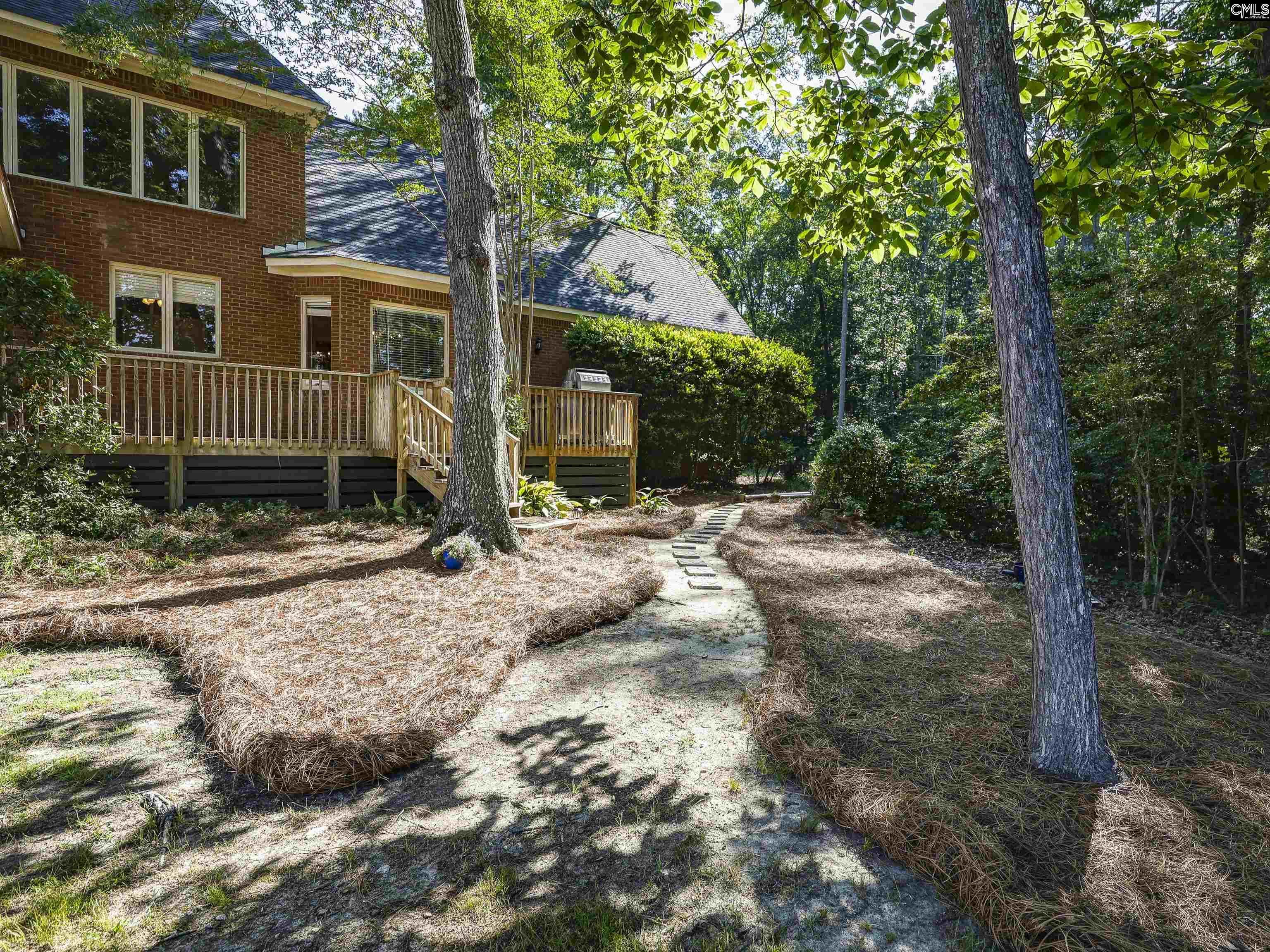 Image 3: Outdoor Living