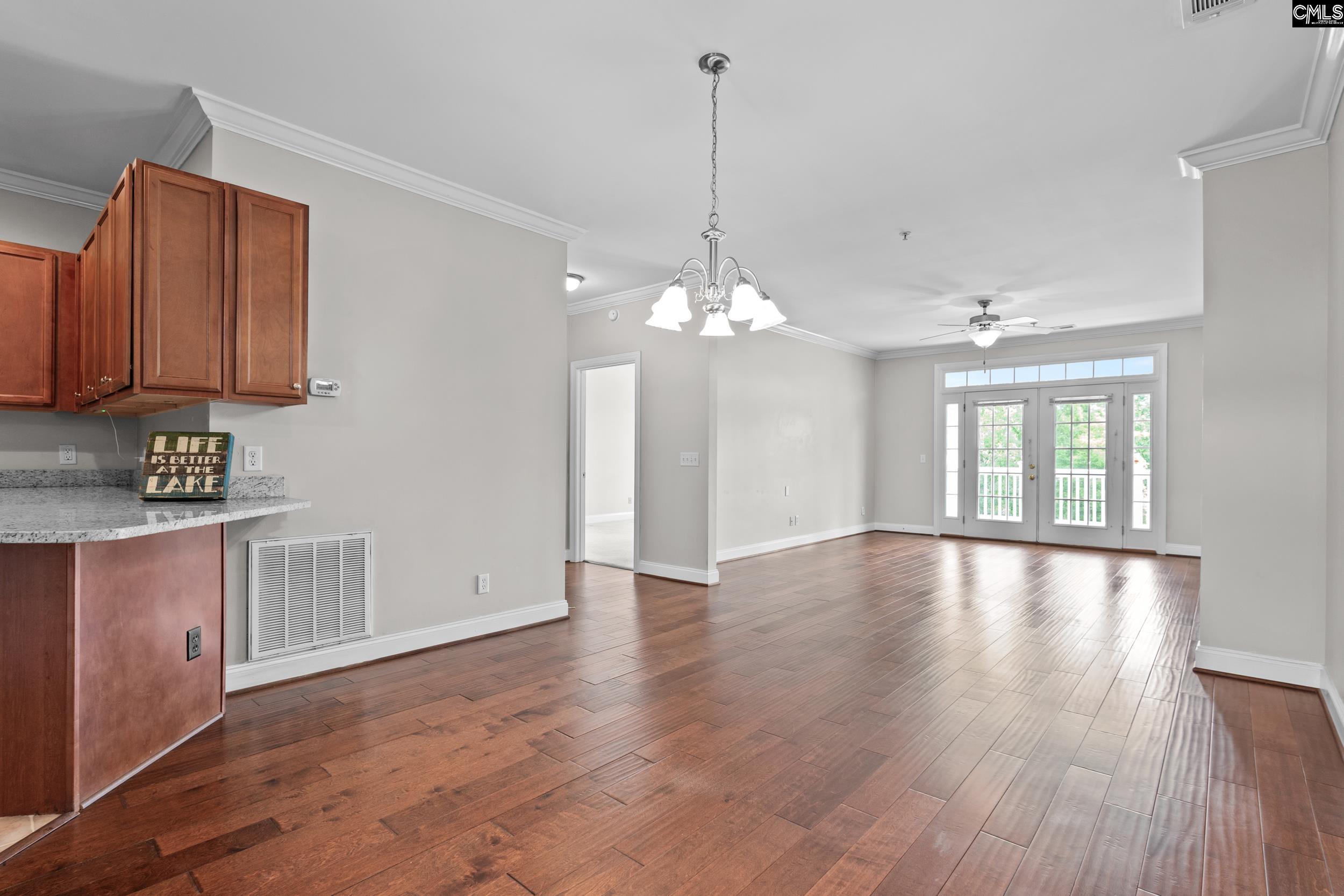 Image 3: Bright open floorpan