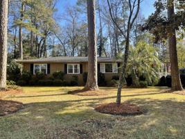 5810 Lakeshore Drive
