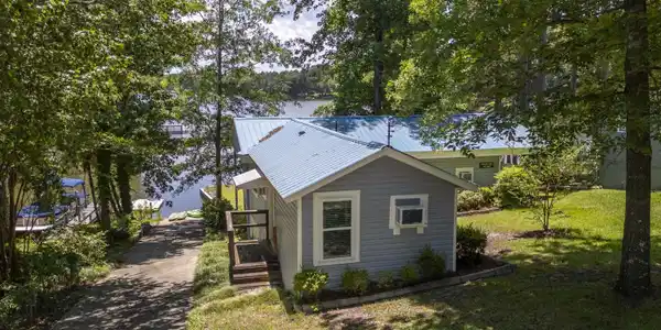 129 Highknoll Court