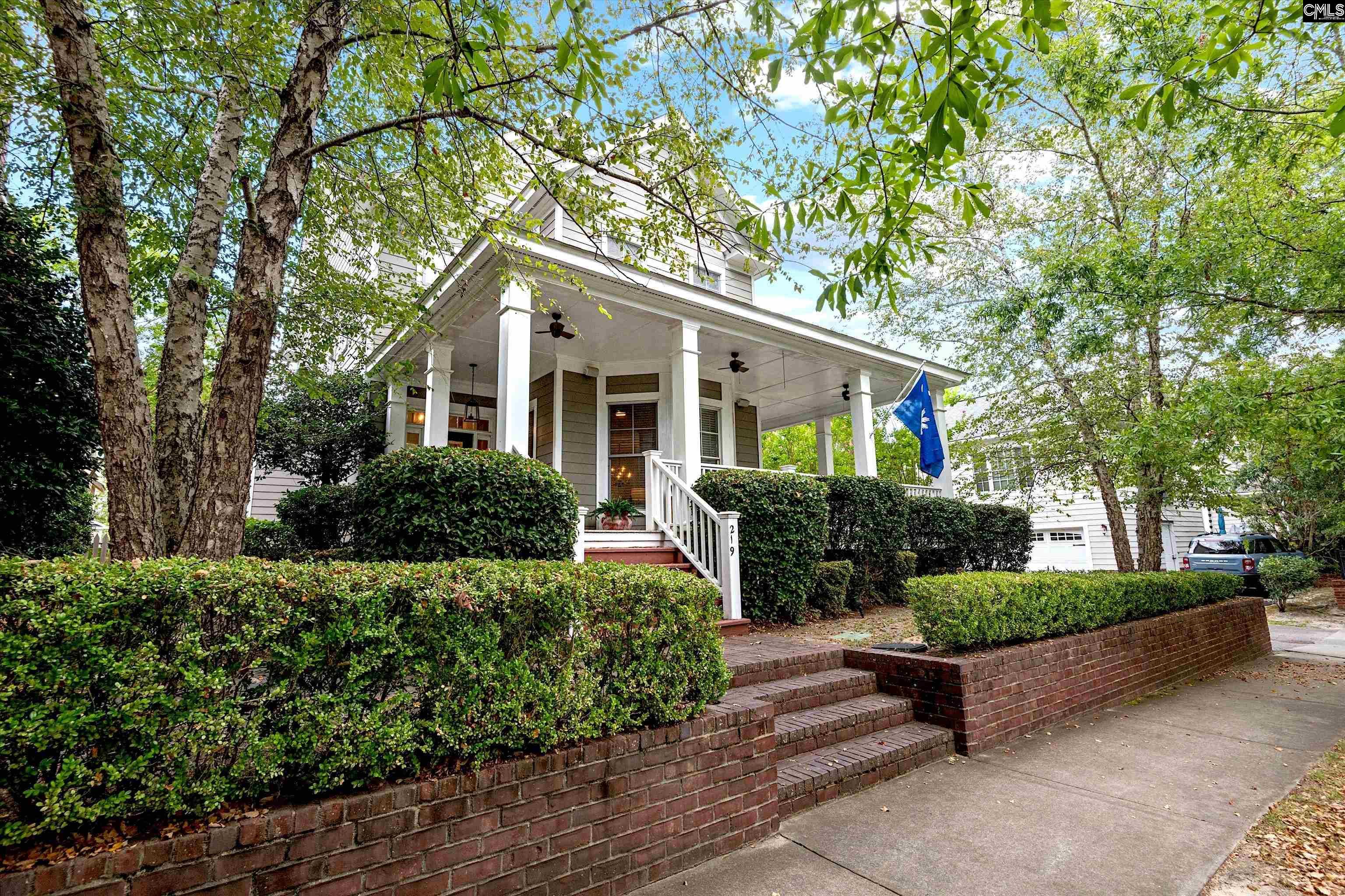 Image 1: 3 huge porches!