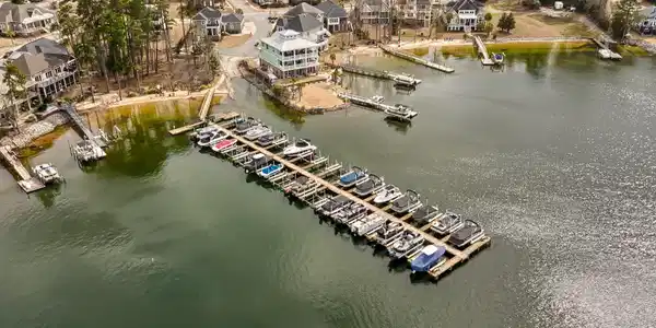400 Bay Pointe
