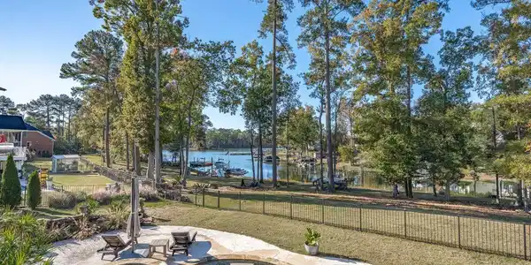 201 Stoney Pointe Drive