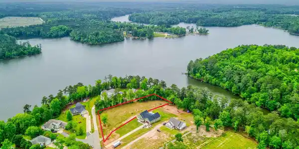 335 Osprey Pointe