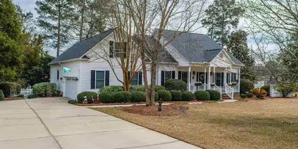 624 East Point Drive