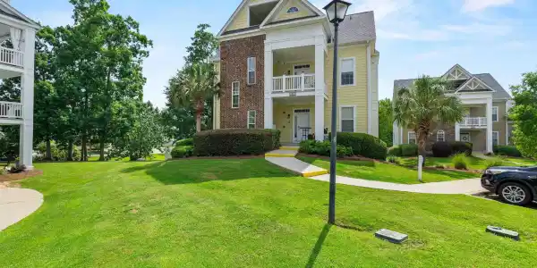 143 Breezes Drive 26B