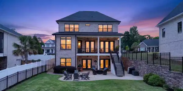 Image 2: Back Elevation