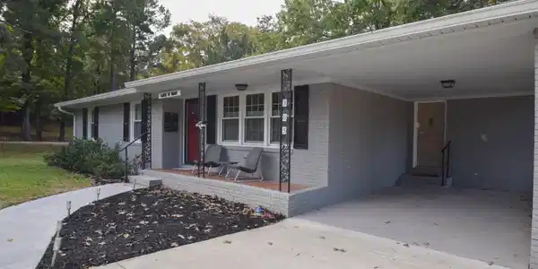 305 Auburn Road