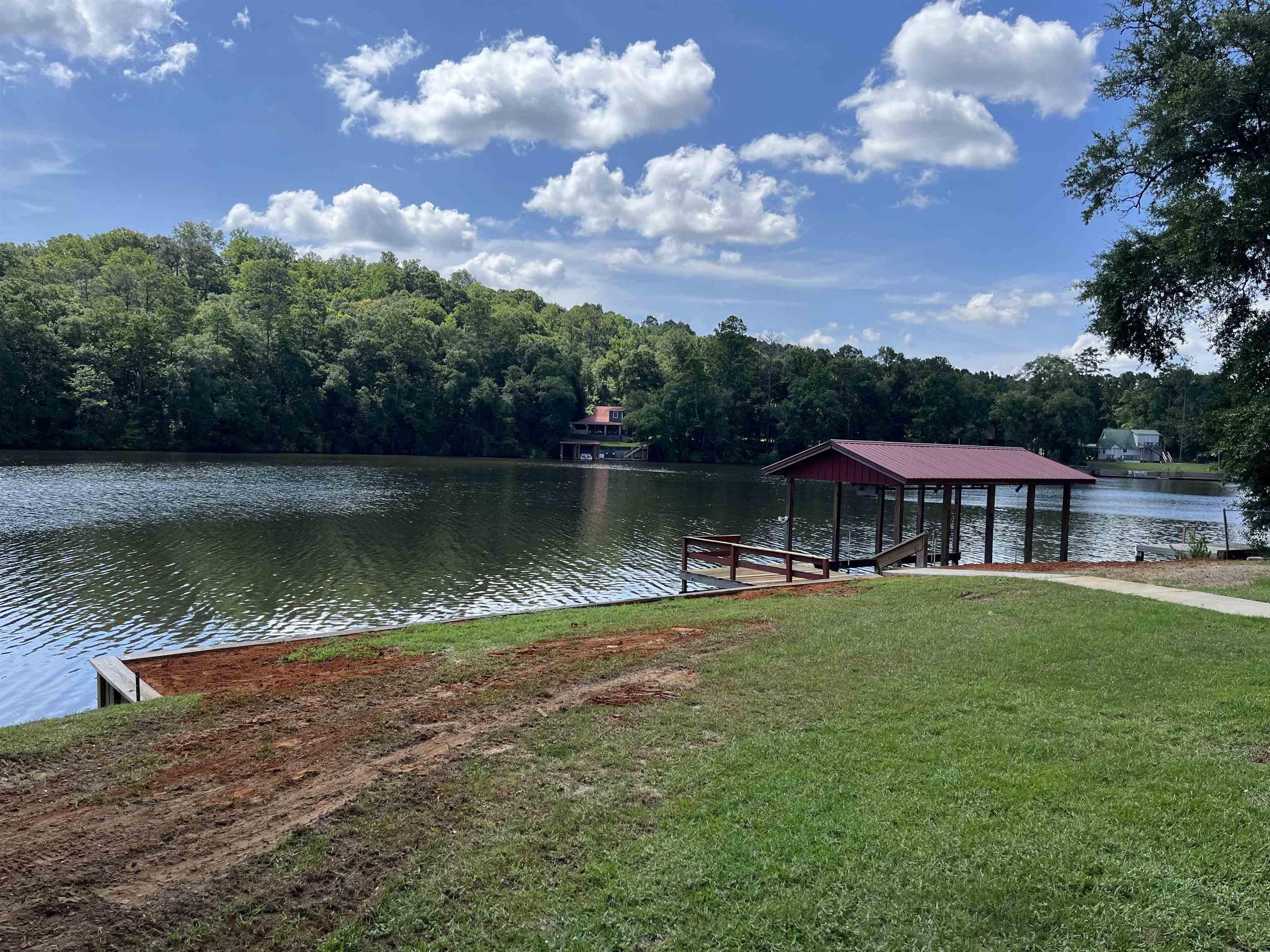Image 2: Lakeview