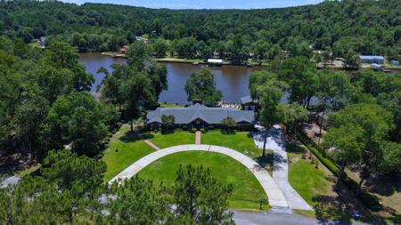 26212 Bush Isle Rd