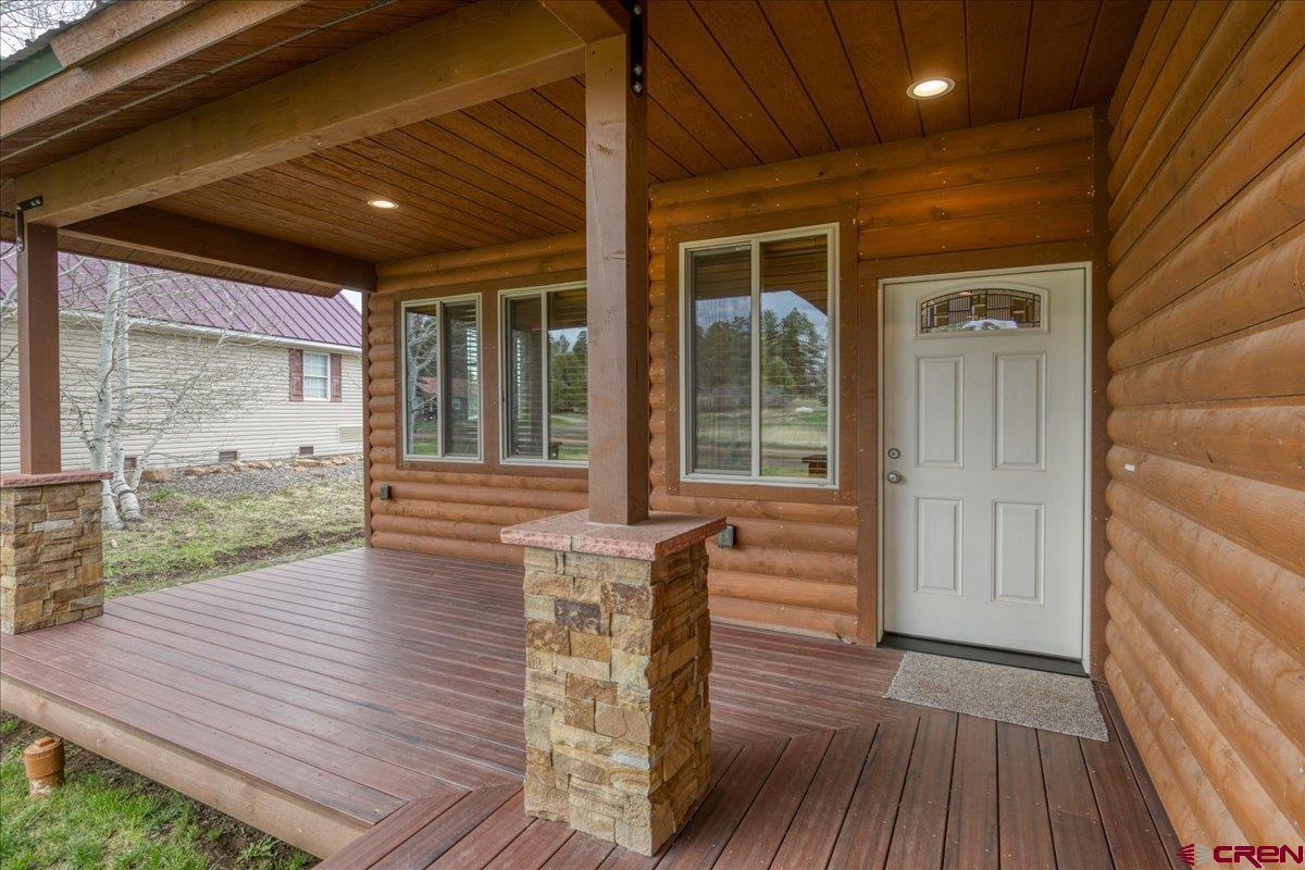 Image 1: Entry