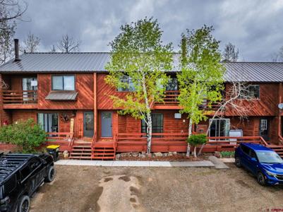 413 E Golf Place