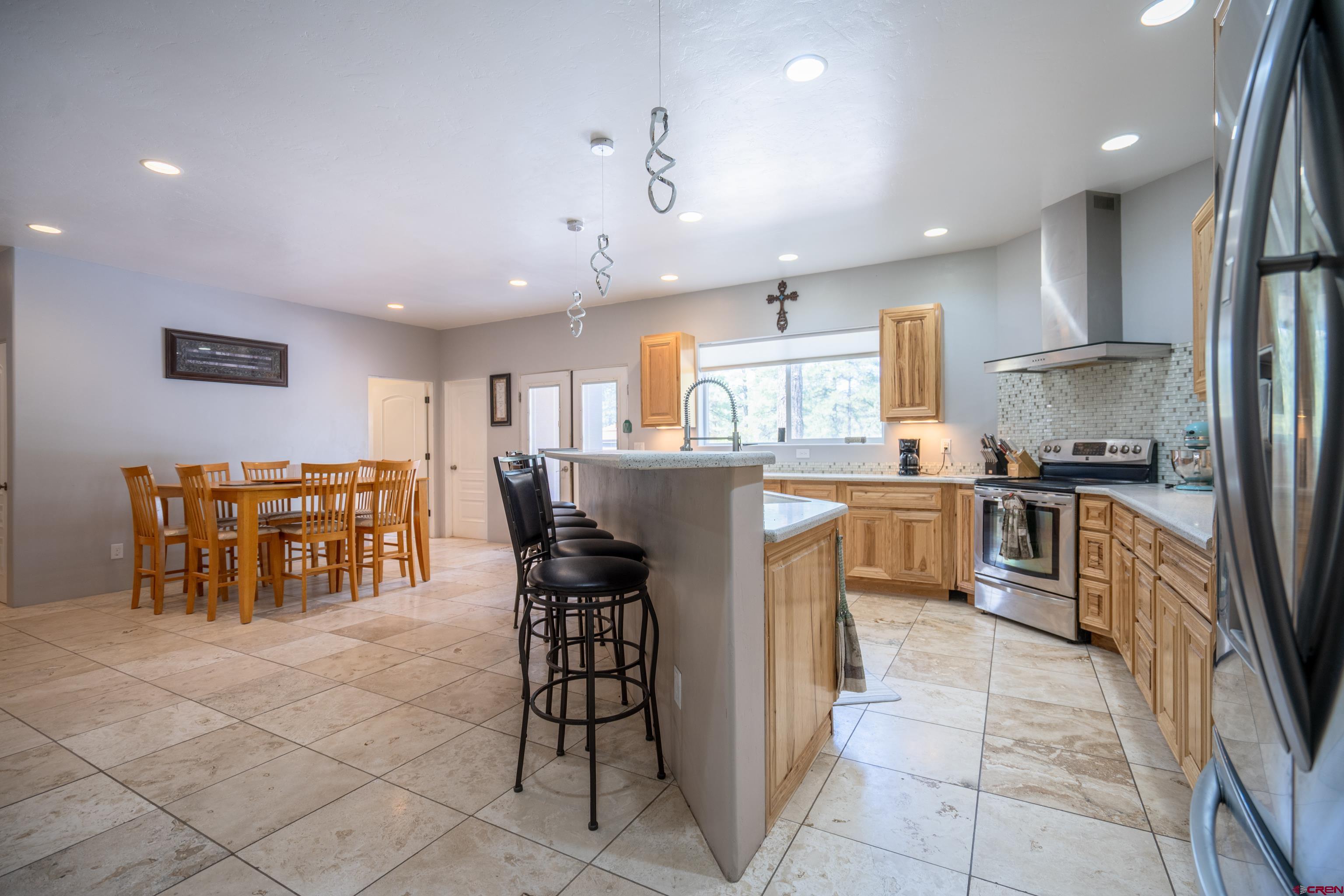 Image 2: Kitchen