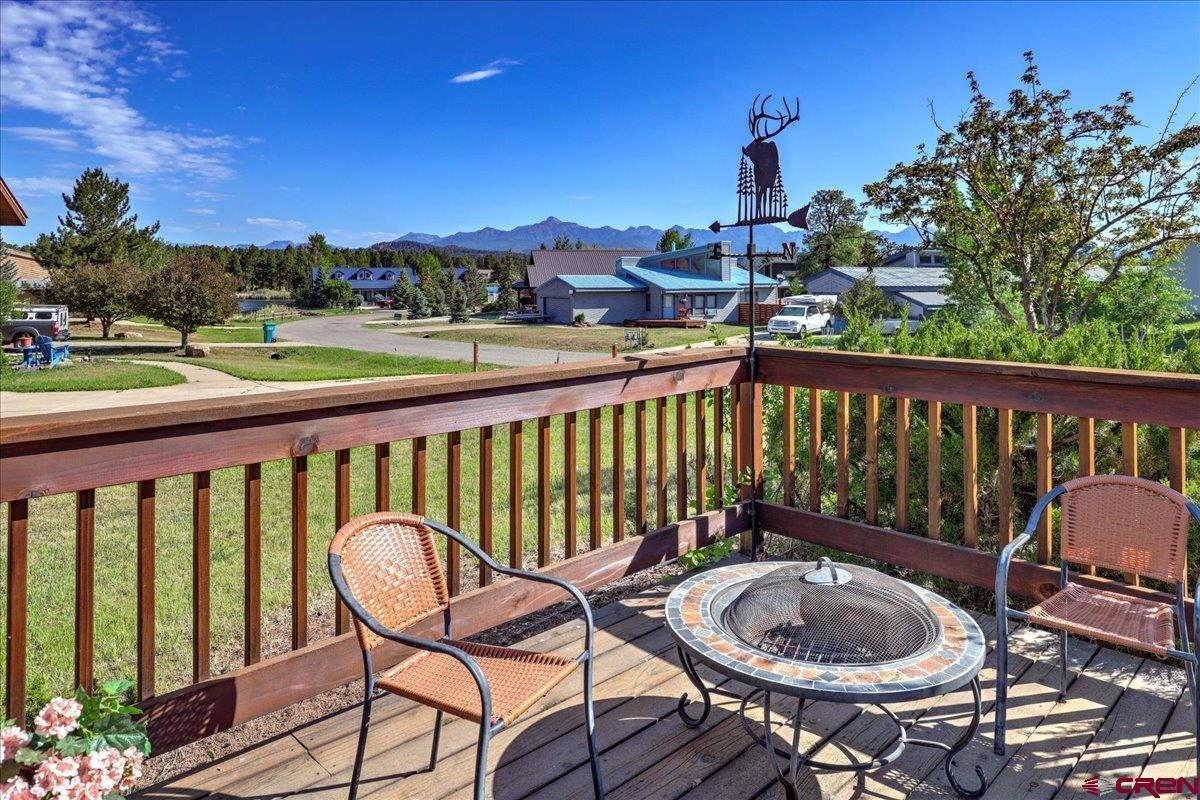 Image 3: Deck