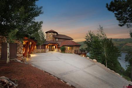640 Lake View Drive