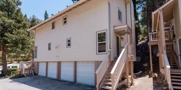 195 Rockledge