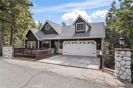 892 Breithorn Drive