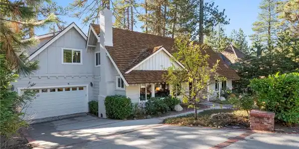 27685 High Knoll Rd.