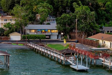 13725 Lower Lakeshore Drive
