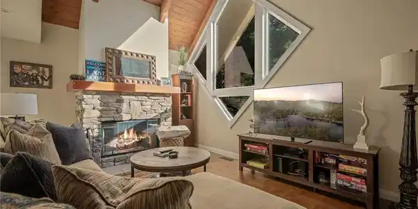 831 Nadelhorn