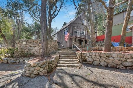 674 Rocky Loop